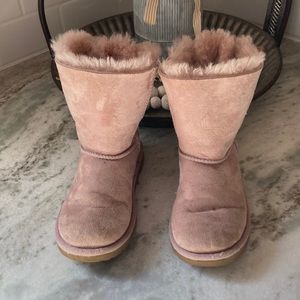 Girls pink Uggs great condition